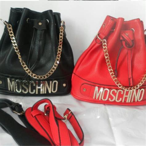 replicas de moschino